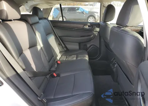 2015 Subaru Outback 2.5I Limited z USA, uszkodzony, nr VIN 4S4BSANC1F3309250